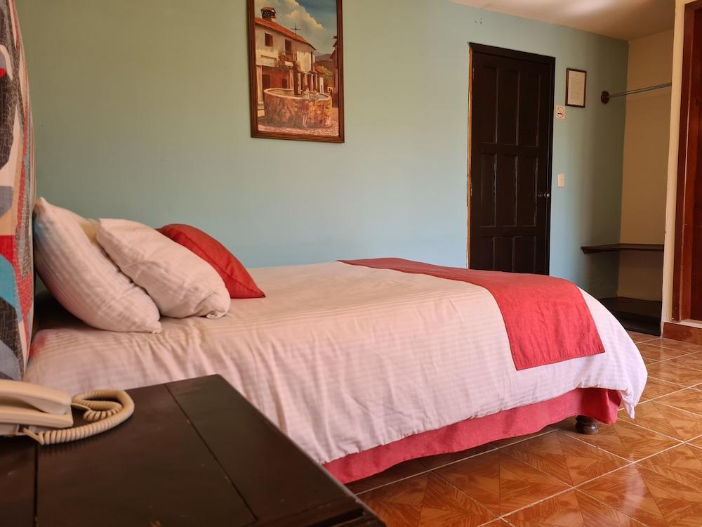 Hotel Jardines Del Carmen San Cristóbal de Las Casas Εξωτερικό φωτογραφία